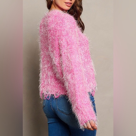 🎄 💠NWT Fuzzy Festive Sweater - Picture 3 of 3